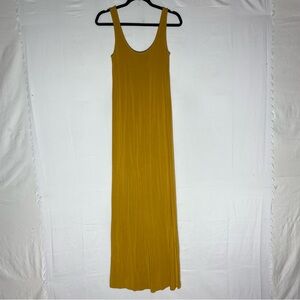 Forever 21 Sleeveless Mustard Scoop Neck Maxi Dress S